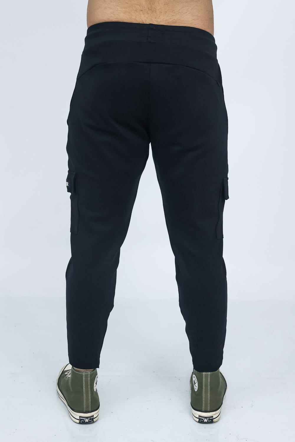 Signature Cargo Jogger Black