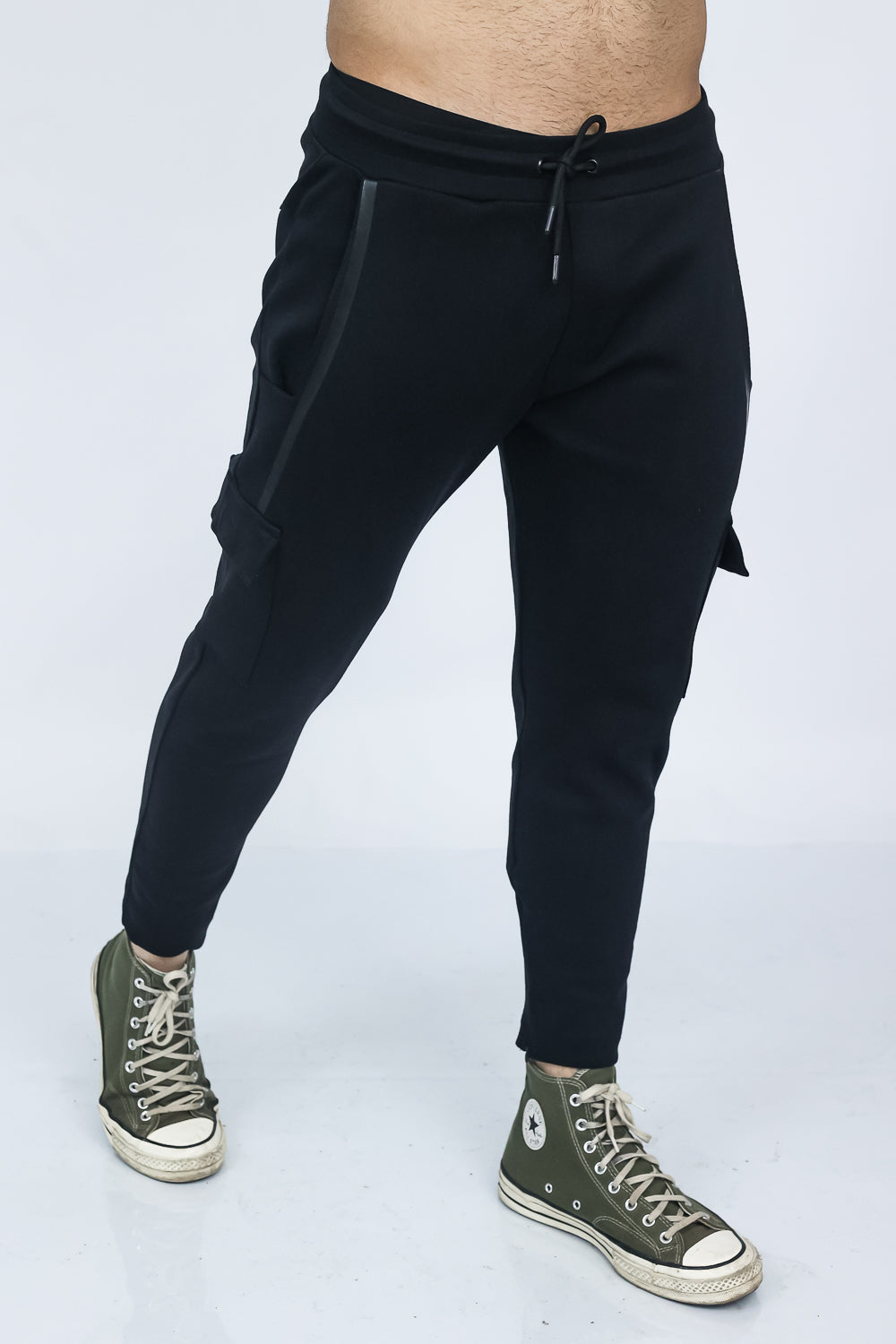 Signature Cargo Jogger Black